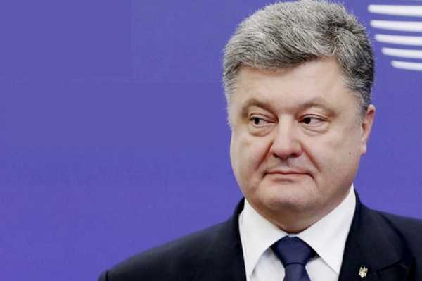 Президент Украины Петр Порошенко задекларировал 34,8 миллиона гривен, увеличив свои доходы с начала года в 125,3 миллиона гривен. 