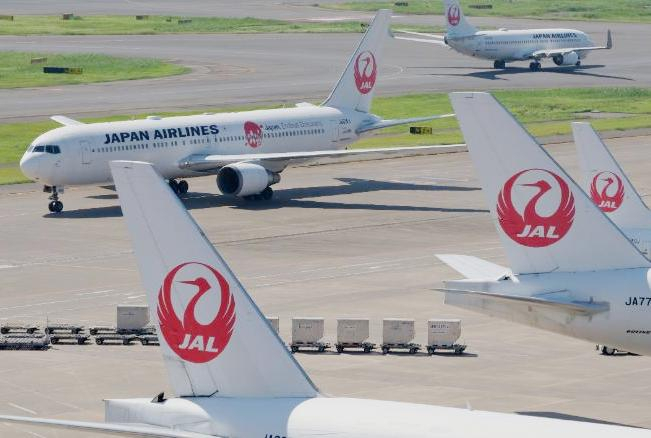 Пилота авиакомпании Japan Airlines задержали перед вылетом рейса Лондон - Токио из-за того, что он не прошел тест на содержание алкоголя в крови. 