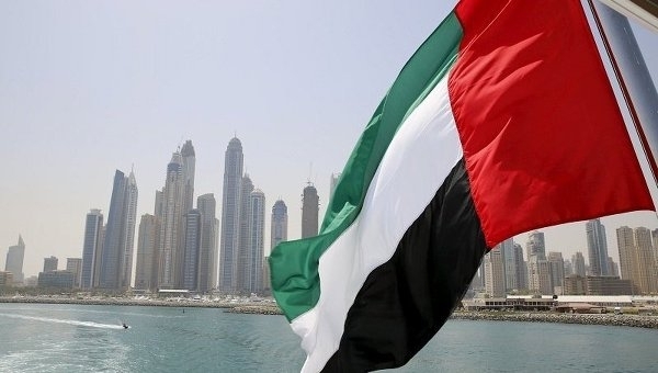 В Объединенных Арабских Эмиратах разбился вертолет, перевозивший спасательный отряд в рамках поисковой операции. 