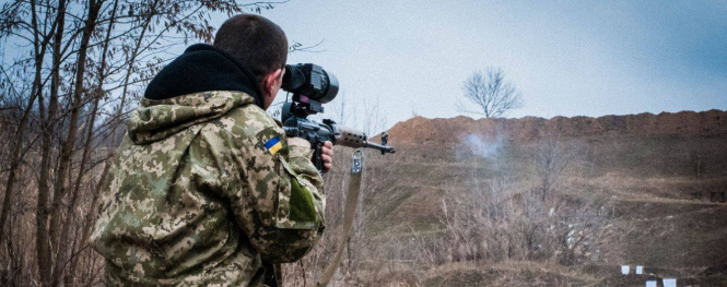 За прошедшие сутки российские оккупационные войска семь раз нарушили режим прекращения огня. При этом зафиксировано три случая применения запрещенного минского соглашениями вооружения. 