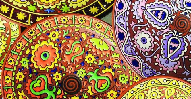 Президент Украины Владимир Зеленский приветствовал внесение ЮНЕСКО в список нематериального культурного наследия крымскотатарского традиционного орнамента. 